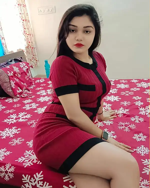 Tanya booking now call girl Delhi